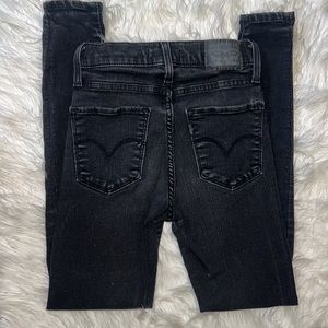 720 High Rise Super Skinny Levi Jeans